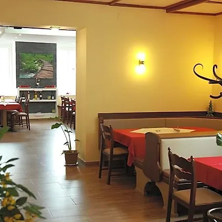 Stadt Hotel 3*