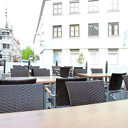 Stadt 3*