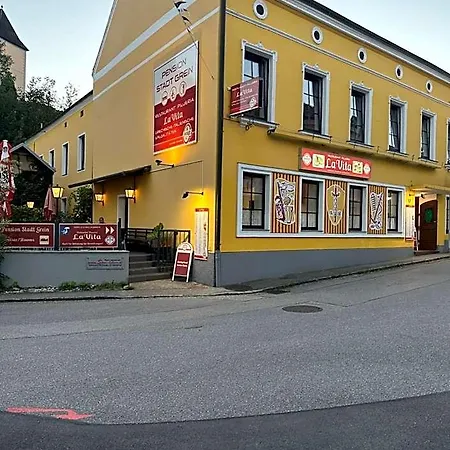Hotel Stadt 3*