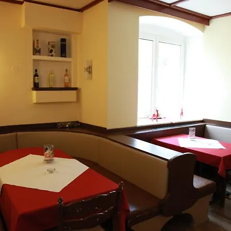 Stadt Hotel 3*